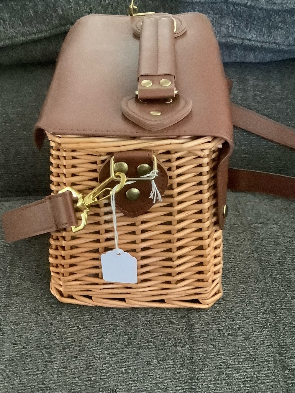 Woven Basket Crossbody with Brown pc faux Leather Flap - Picture 8 of 8